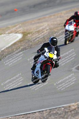 media/Feb-05-2023-Classic Track Day (Sun) [[c35aca4a42]]/Group 2/session 4 turn 4/